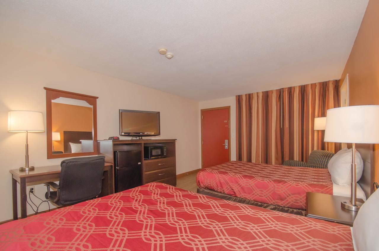 Econo Lodge Sharon Exterior photo